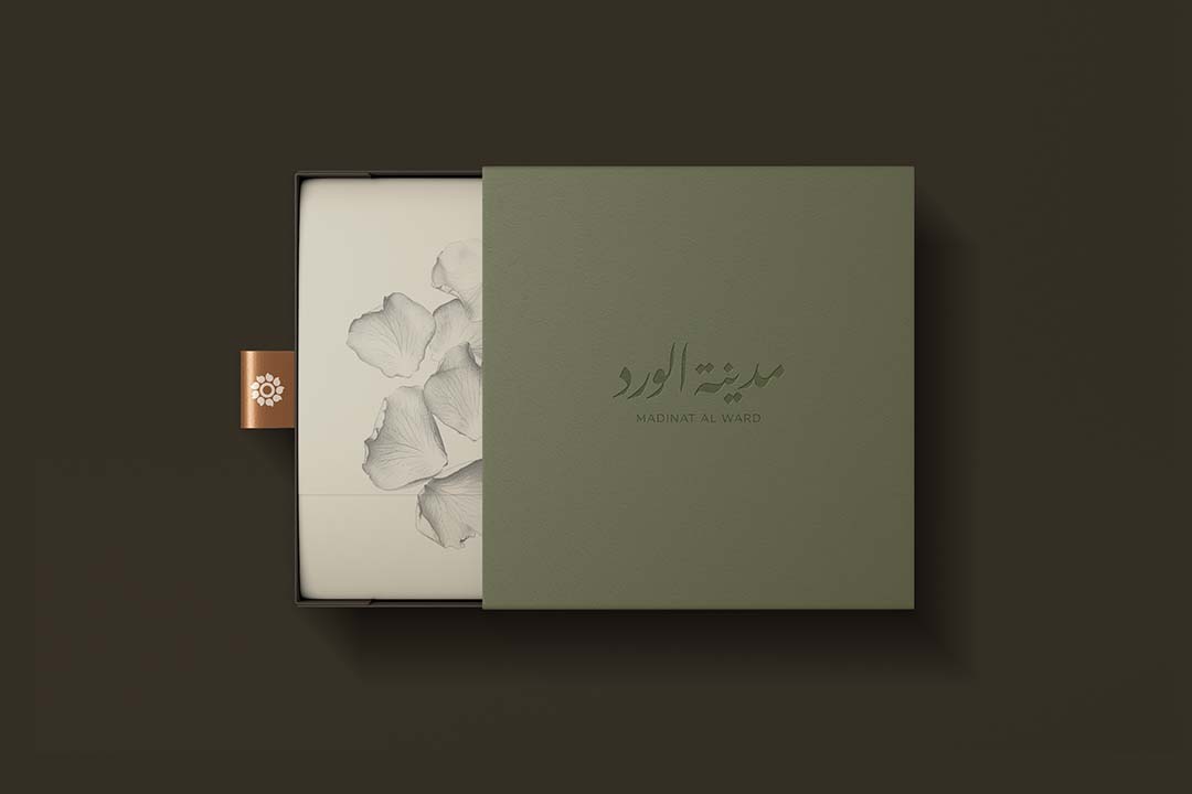 Madinat Al Ward gift box